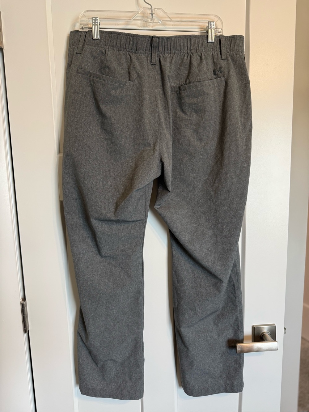 Under Armour Men's Gray Chinos 38x30 - Picture 3 of 5